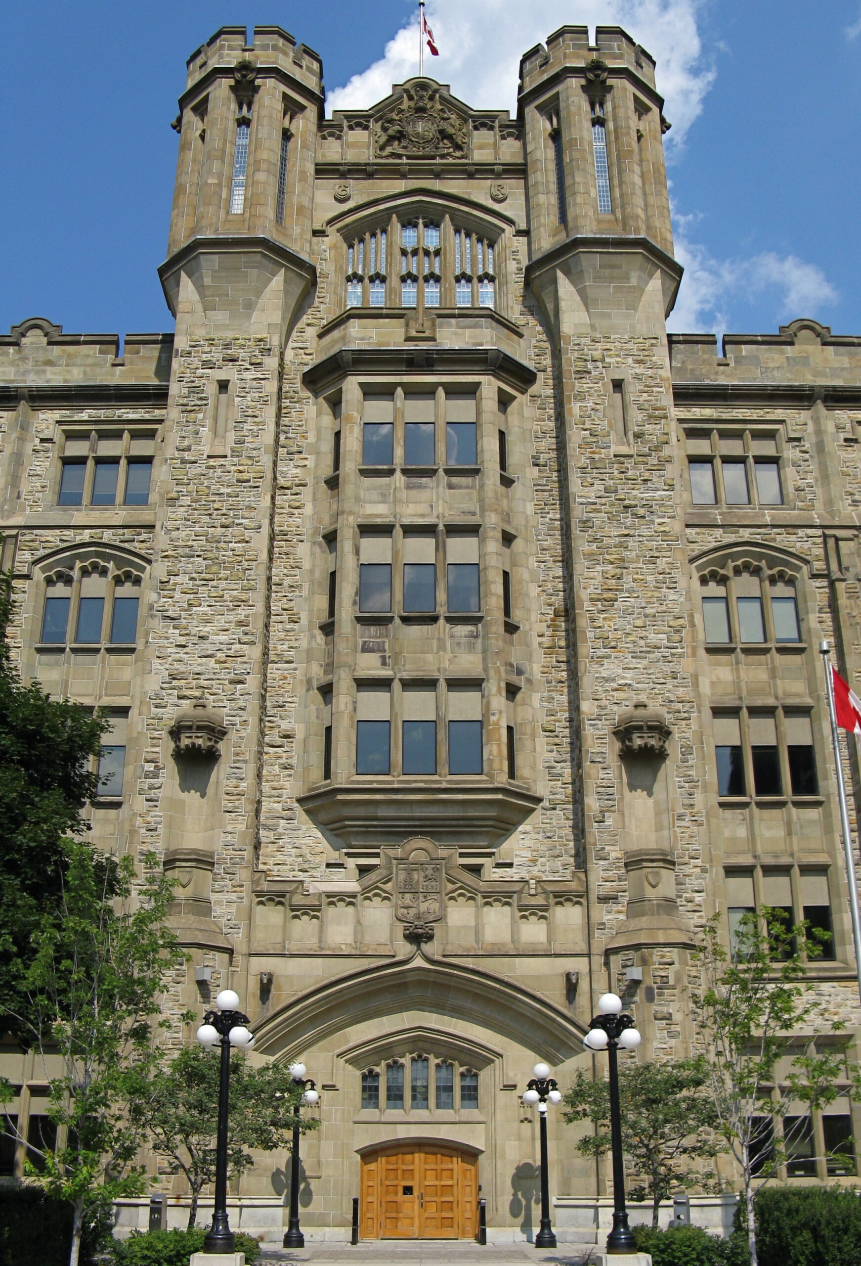 Canada Revenue Agency building or official CRA audit guidance related to digital platform income